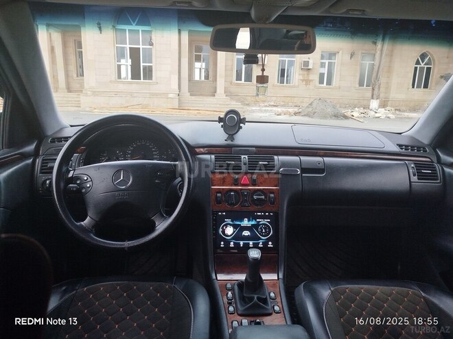 Mercedes E 220 1999, 462,000 km - 2.2 l - Bakı