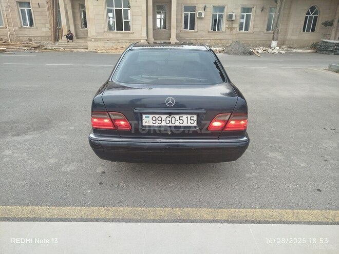 Mercedes E 220 1999, 462,000 km - 2.2 l - Bakı