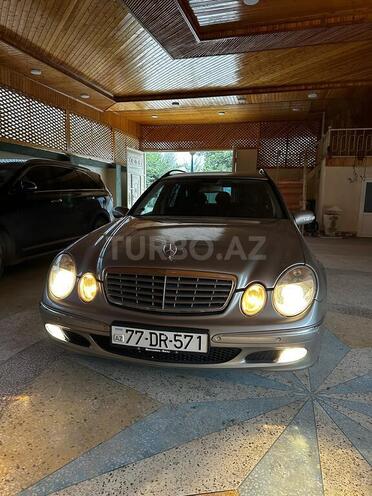 Mercedes E 220 2006, 297,000 km - 2.2 l - Ağcabədi