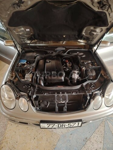 Mercedes E 220 2006, 297,000 km - 2.2 l - Ağcabədi