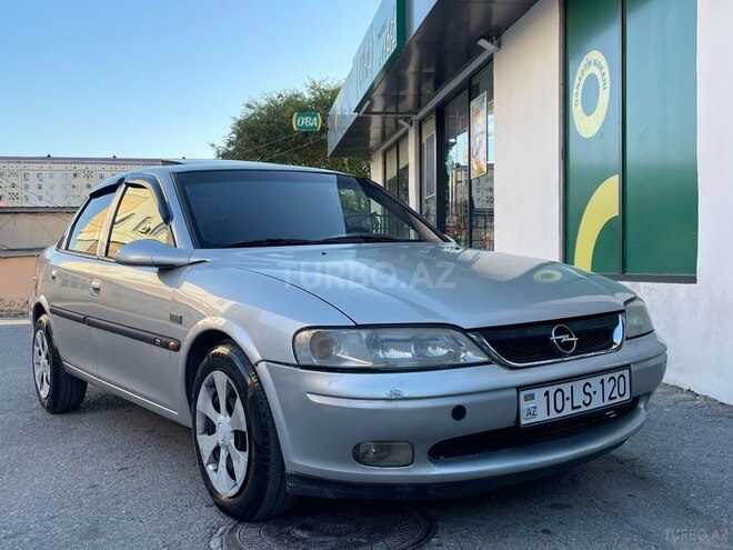 Opel Vectra 1996, 200,000 km - 2.0 l - Sumqayıt
