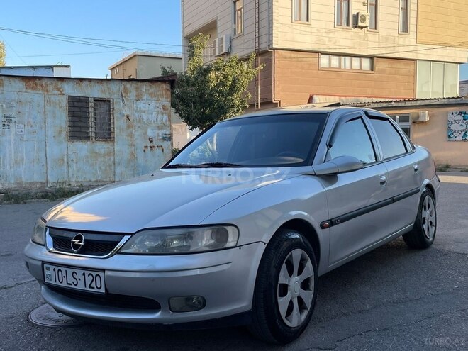 Opel Vectra 1996, 200,000 km - 2.0 l - Sumqayıt