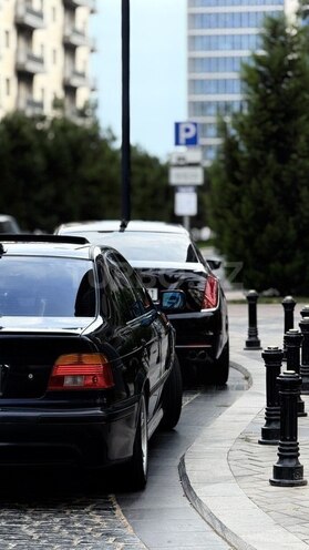 BMW 528 1999, 440,000 km - 2.8 l - Bakı