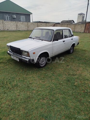 LADA (VAZ) 2107 2007, 100,000 km - 1.6 l - Qax