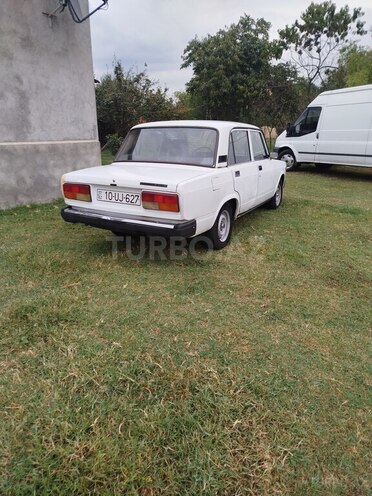 LADA (VAZ) 2107 2007, 100,000 km - 1.6 l - Qax