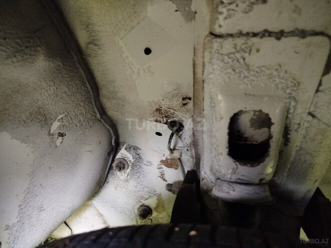 LADA (VAZ) 2107 2007, 100,000 km - 1.6 l - Qax