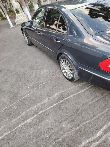 Mercedes E 270 2002, 405,000 km - 2.7 l - Sumqayıt