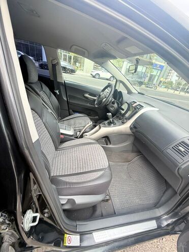 Toyota Auris 2007, 243,234 km - 1.4 l - Bakı
