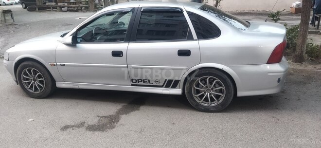 Opel Vectra 1998, 220 km - 1.8 l - Sumqayıt