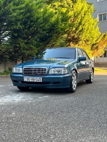 Mercedes C 220 1999, 682,000 km - 2.2 l - İsmayıllı
