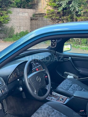 Mercedes C 220 1999, 682,000 km - 2.2 l - İsmayıllı