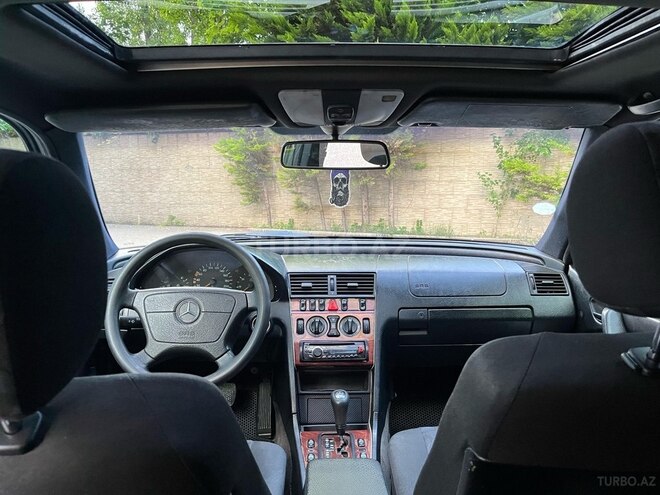 Mercedes C 220 1999, 682,000 km - 2.2 l - İsmayıllı