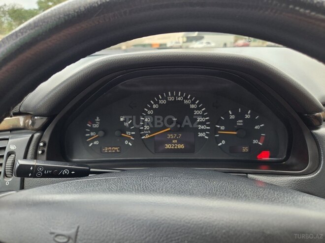 Mercedes E 320 2000, 302,287 km - 3.2 l - Bakı