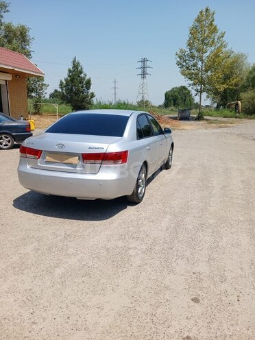 Hyundai Sonata 2006, 31,000 km - 2.4 l - Salyan