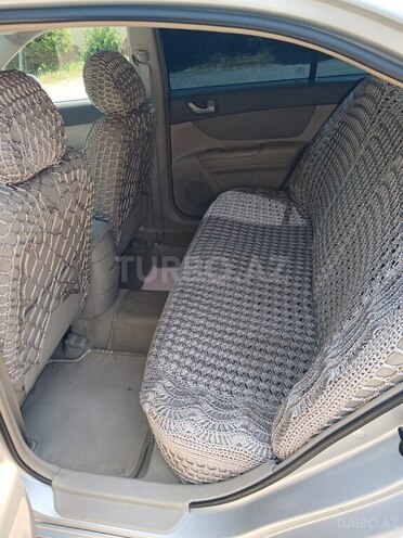 Hyundai Sonata 2006, 31,000 km - 2.4 l - Salyan
