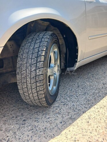 Hyundai Sonata 2006, 31,000 km - 2.4 l - Salyan