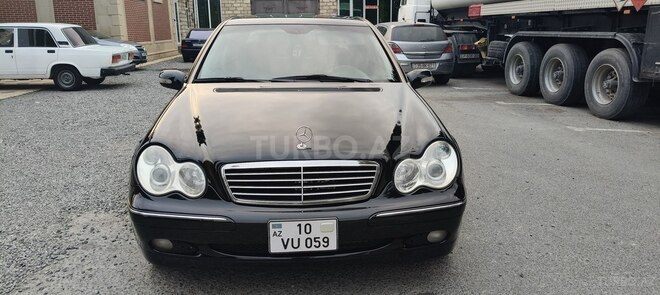 Mercedes C 240 2002, 396,582 km - 2.6 l - Tovuz