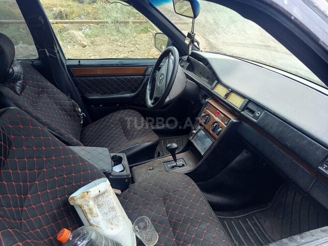Mercedes E 250 1991, 237,523 km - 2.5 l - İmişli