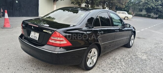 Mercedes C 240 2002, 396,582 km - 2.6 l - Tovuz