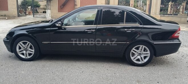 Mercedes C 240 2002, 396,582 km - 2.6 l - Tovuz