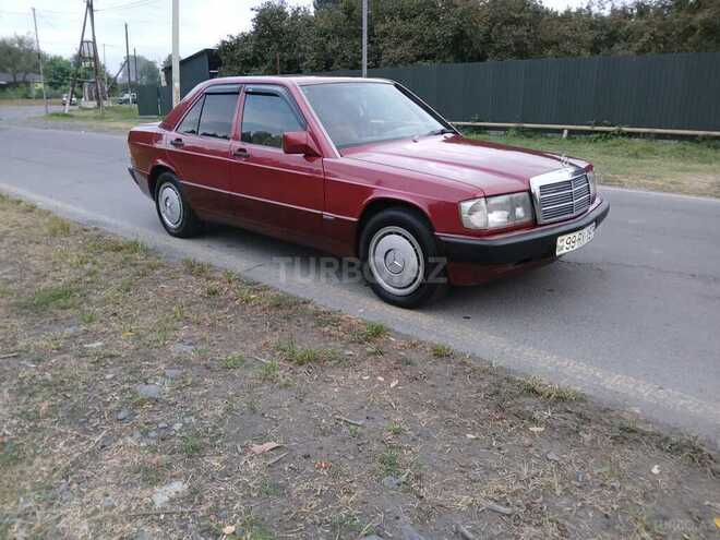 Mercedes 190 1990, 254,880 km - 2.0 l - Qax