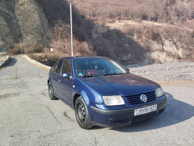 Volkswagen Bora 1999, 402,000 km - 1.6 l - Qax