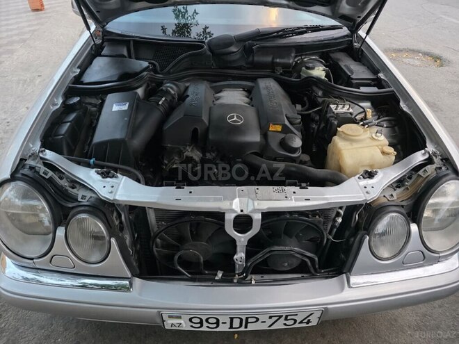 Mercedes E 240 1998, 278,000 km - 2.4 l - Sumqayıt