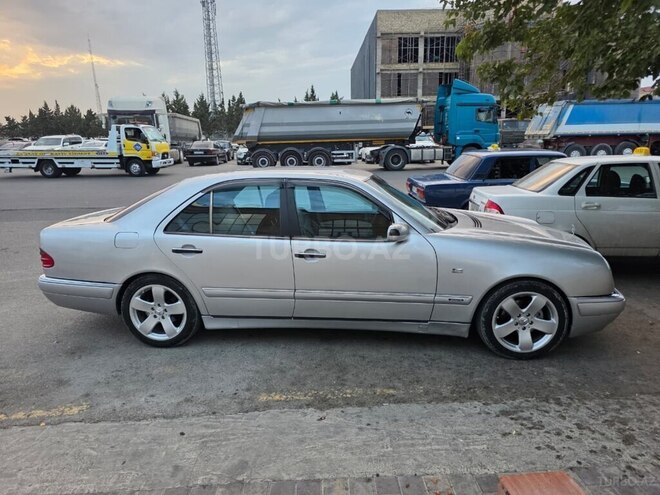 Mercedes E 240 1998, 278,000 km - 2.4 l - Sumqayıt