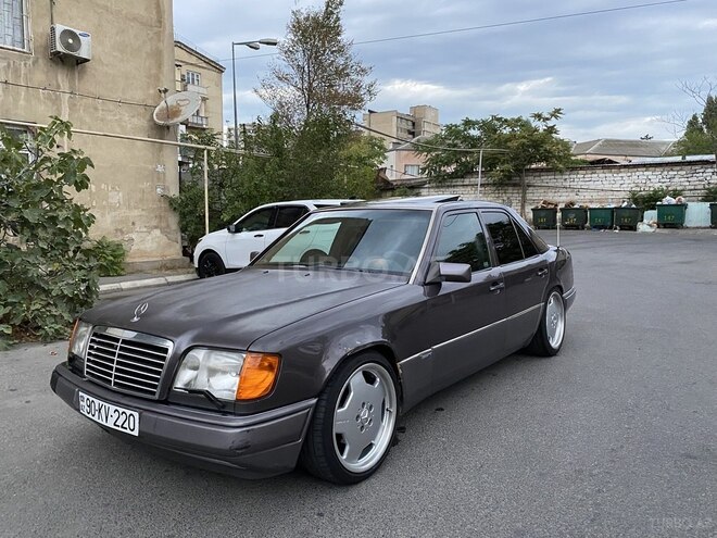 Mercedes E 220 1994, 500,000 km - 2.2 l - Bakı