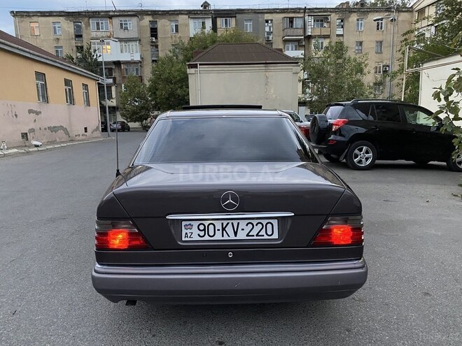 Mercedes E 220 1994, 500,000 km - 2.2 l - Bakı