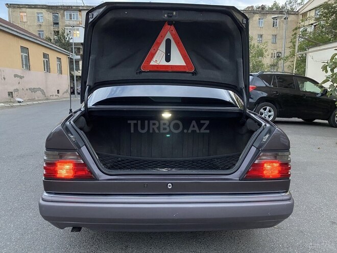 Mercedes E 220 1994, 500,000 km - 2.2 l - Bakı