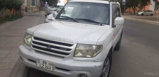 Mitsubishi Pajero io 2001, 265,000 km - 2.0 l - Bakı