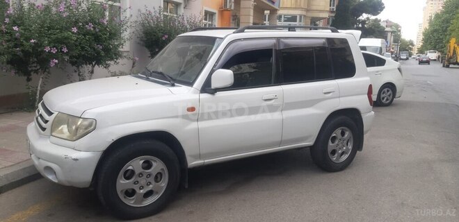 Mitsubishi Pajero io 2001, 265,000 km - 2.0 l - Bakı