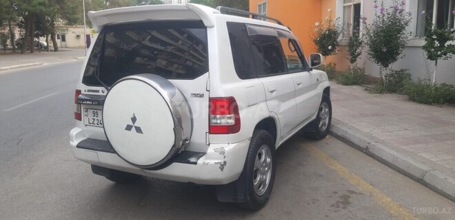 Mitsubishi Pajero io 2001, 265,000 km - 2.0 l - Bakı