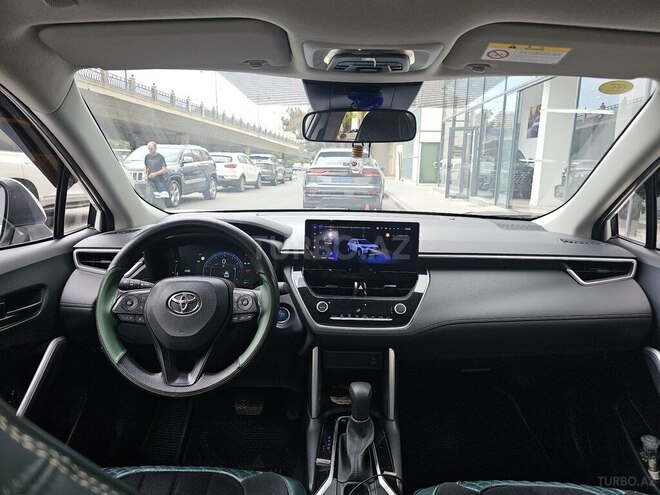 Toyota Corolla Cross 2024, 22,000 km - 2.0 л - Bakı