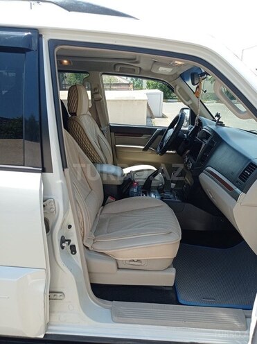 Mitsubishi Pajero 2008, 308,000 km - 3.2 l - Bakı