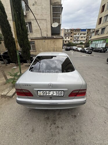 Mercedes E 240 1999, 280,962 km - 2.4 l - Bakı