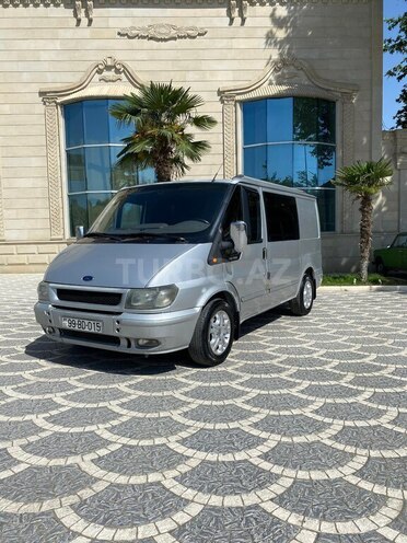 Ford Transit 2002, 350,000 km - 2.0 l - Samux