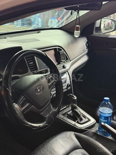 Hyundai Avante 2016, 233,000 km - 1.6 л - Bakı