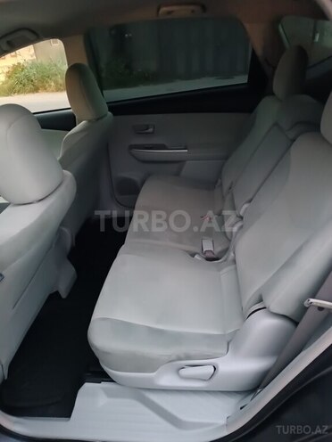 Toyota Prius V 2012, 305,609 km - 1.8 л - Bakı