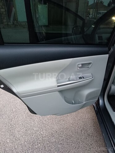 Toyota Prius V 2012, 305,609 km - 1.8 л - Bakı