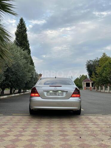 Mercedes E 270 2004, 243,000 km - 2.7 l - Göyçay