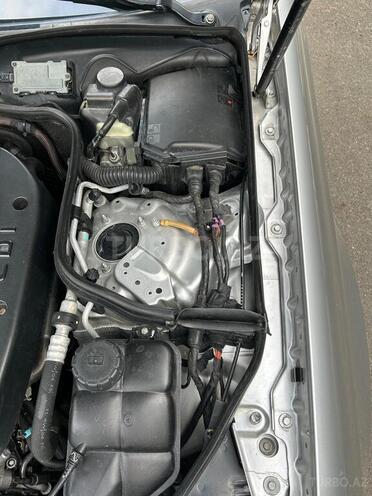 Mercedes E 270 2004, 243,000 km - 2.7 l - Göyçay
