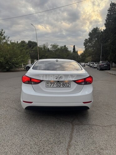 Hyundai Elantra 2015, 153,800 km - 1.8 l - Bakı