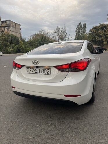 Hyundai Elantra 2015, 153,800 km - 1.8 l - Bakı