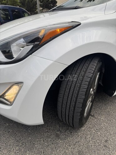 Hyundai Elantra 2015, 153,800 km - 1.8 l - Bakı