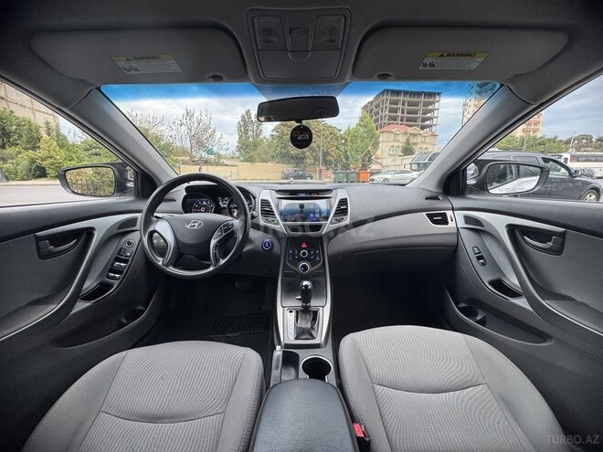 Hyundai Elantra 2015, 153,800 km - 1.8 l - Bakı