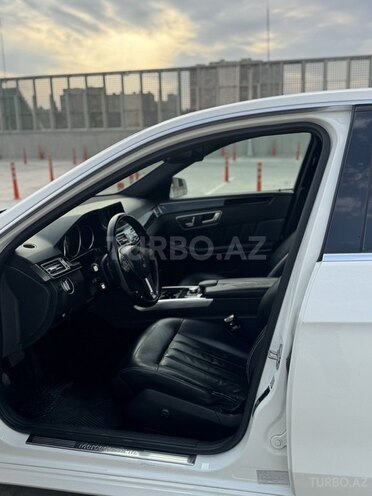 Mercedes E 220 2013, 219,635 km - 2.1 l - Bakı