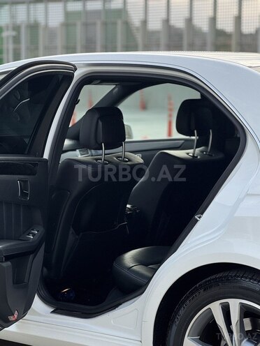 Mercedes E 220 2013, 219,635 km - 2.1 l - Bakı