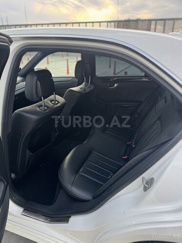 Mercedes E 220 2013, 219,635 km - 2.1 l - Bakı